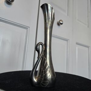 Vintage Art Deco Elegant Silver Plated Swan Bud Vase